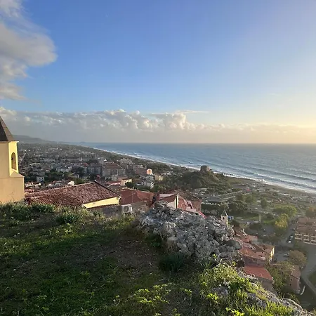 Breezy Terrace Casa Mia Daire
